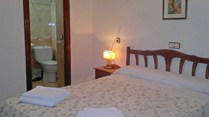Bedroom 2, San Antonio, Madrid