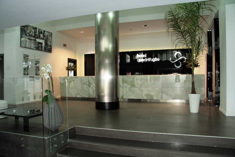 Public Area 4, Hotel Quadrifoglio, Napoli