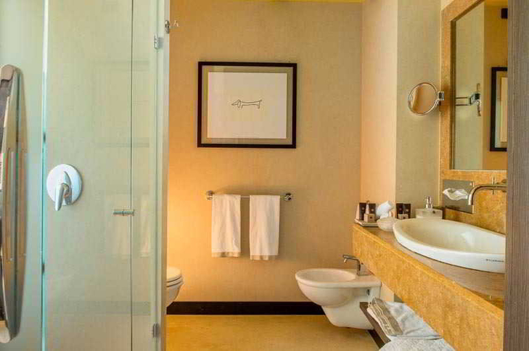 Bathroom 5, Hotel Capo San Vito, Trapani