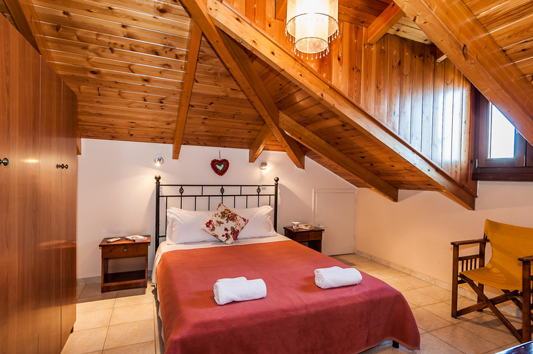 Bedroom 4, Kavos Psarou Studios and Apartments, Ionian Islands