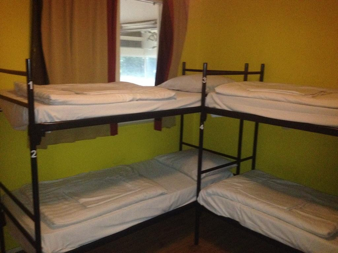Bedroom 4, Amsterdam Hostel Sarphati, Amsterdam