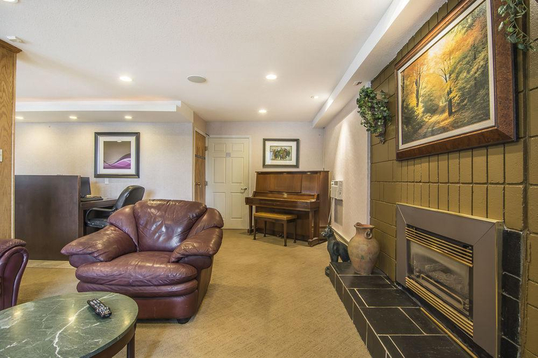 Public Area 3, Quality Inn Quesnel, Cariboo
