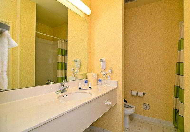 Bedroom 4, Fairfield Inn & Suites Cherokee, Jackson