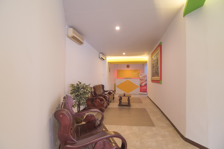 Public Area 3, Reddoorz near ITC Mangga Dua, Central Jakarta
