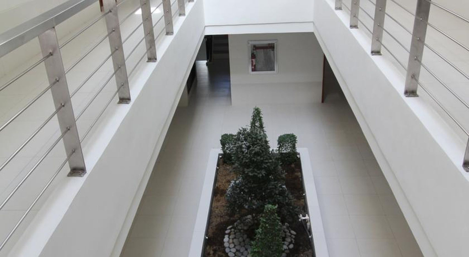 Public Area 3, Crown Regency Courtyard Resort, Malay