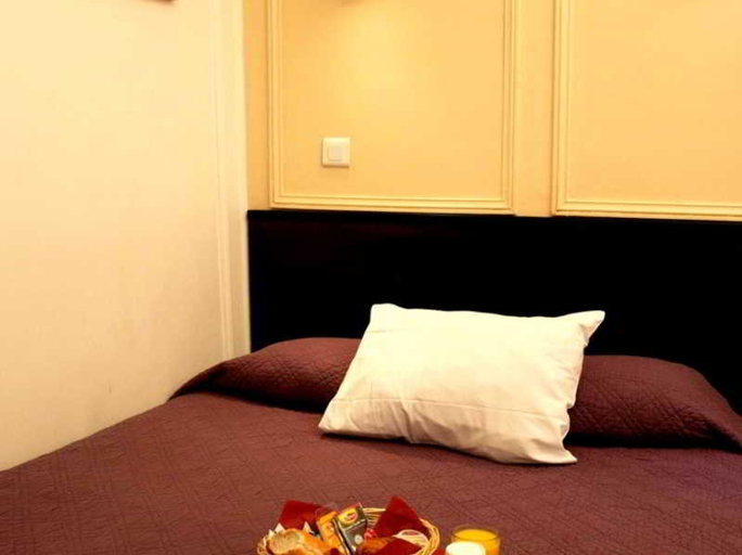 Bedroom 4, Lucien, Paris