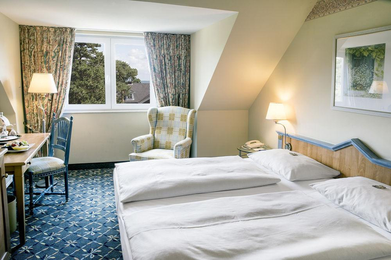 Bedroom 2, Country Hotel Timmendorfer Strand, Ostholstein