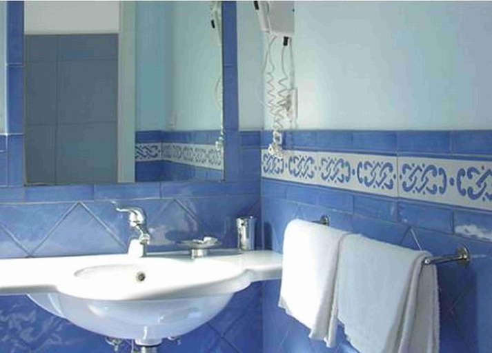 Bathroom 4, Terrazza Duomo, Salerno