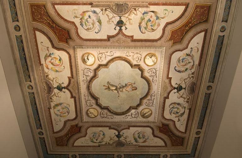 Public Area 3, Palazzo Derchia, Bari