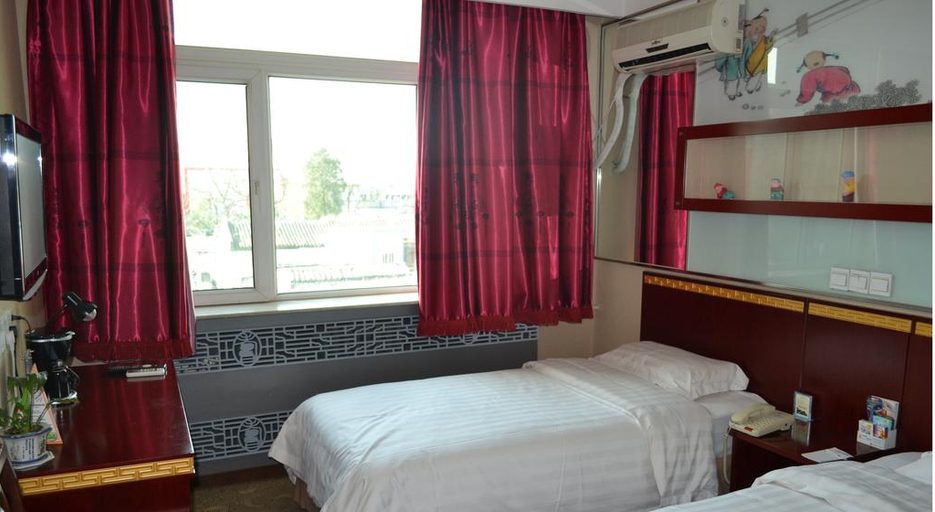 Bedroom, Huguosi Hotel, Beijing
