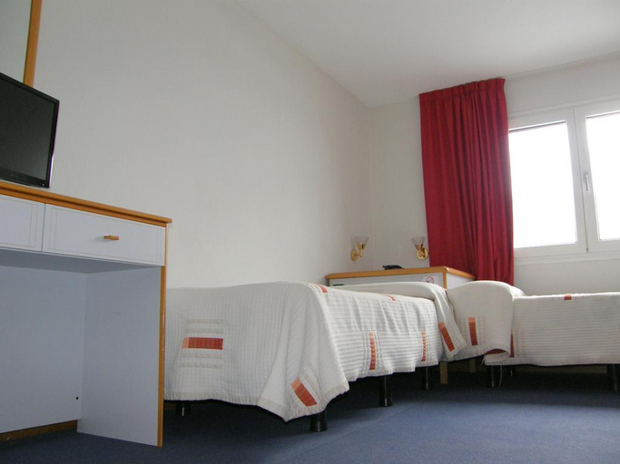 Bedroom 4, Hotel Europa, Huesca