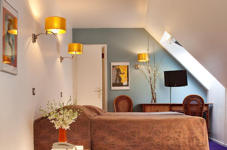 Exterior & Views 2, Hotel Le Hameau de Passy, Paris