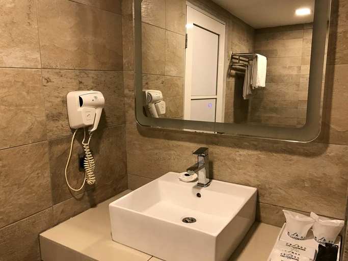 Bathroom 4, The Landmark Hotel, Batu Pahat