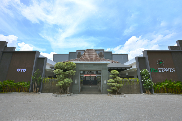 Exterior & Views 1, OYO 611 The Edwin Syariah, Bantul