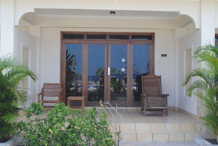 Exterior & Views 2, Lombok Beach Hotel, Lombok
