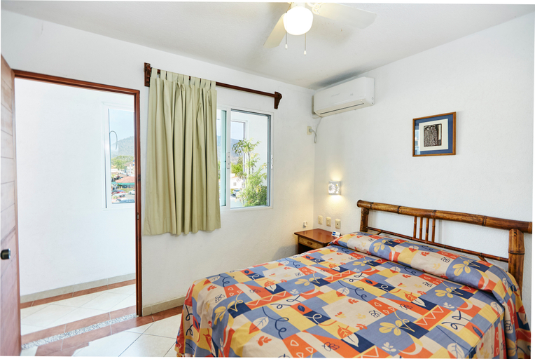 Bedroom 3, Suites Ixtapa Plaza, José Azueta
