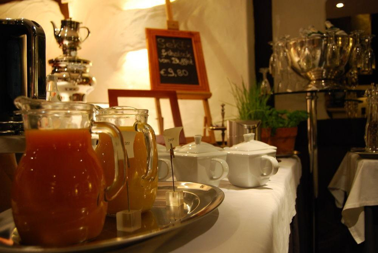 Food & Drinks 4, Dom Hotel Am Romerbrunnen, Köln