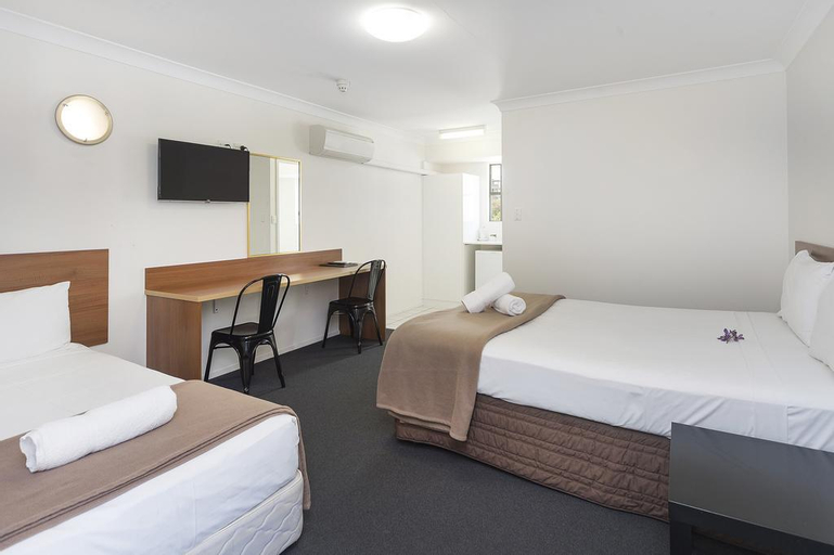 Bedroom 2, Sunshine Beach Resort, Gold Coast