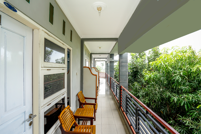 Public Area 4, OYO 587 Penginapan Sinar Harapan, Probolinggo