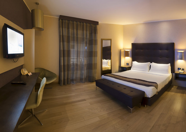 Bedroom 2, Comfort Hotel Fiumicino City, Rome