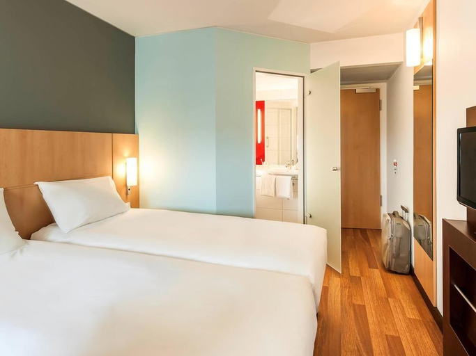 Bedroom 4, ibis budget Berlin Kurfurstendamm, Berlin