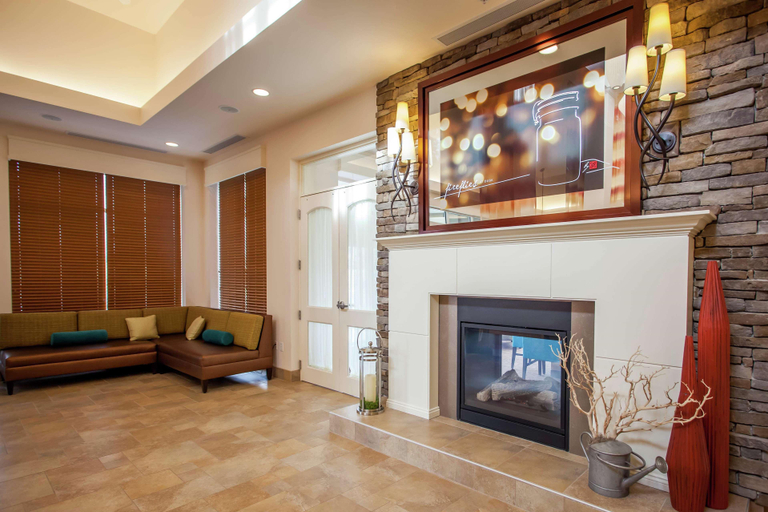 Public Area 2, Hilton Garden Inn Valley Forge/Oaks, Montgomery