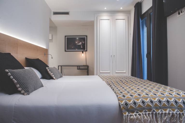 Bedroom 2, Arriazu Hostal, Navarra