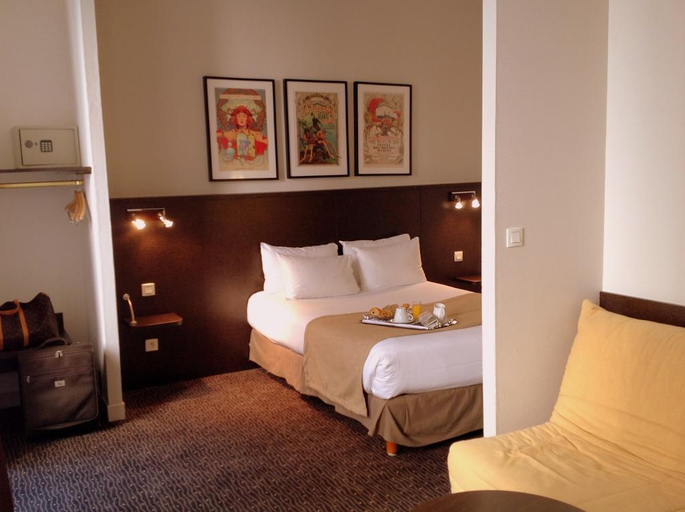 Bedroom 4, Hotel Nantes Voltaire Opéra, Loire-Atlantique