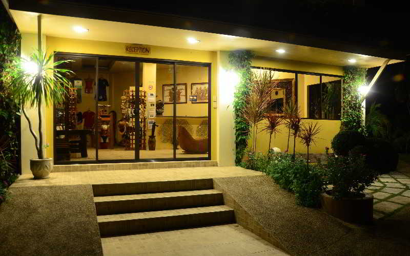 Public Area 3, Turtle Bay Dive Resort, Moalboal