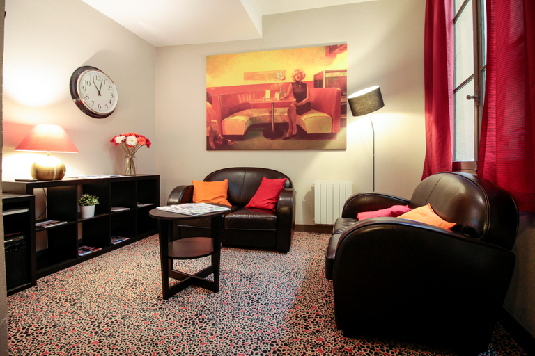 Public Area 2, Hotel Gambetta, Gironde