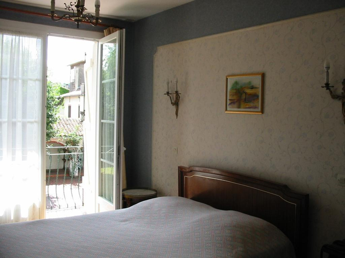 Bedroom 3, Logis Hotel L'Arche de Noe, Haute-Garonne