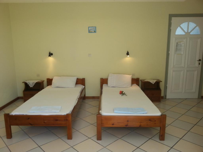Bedroom 2, Rigos Apartments, Ionian Islands