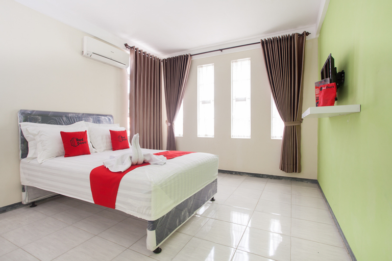 Bedroom 28