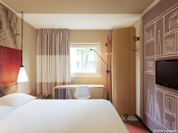 Bedroom 1, ibis Le Bourget, Seine-Saint-Denis
