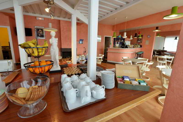Food & Drinks, Inter-Hotel Du Val Vert, Côte-d'Or