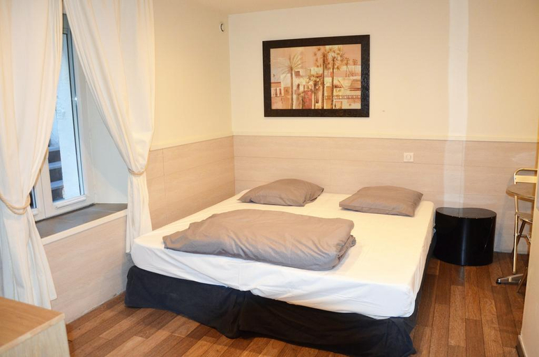 Bedroom 3, Residence Gambetta, Alpes-Maritimes