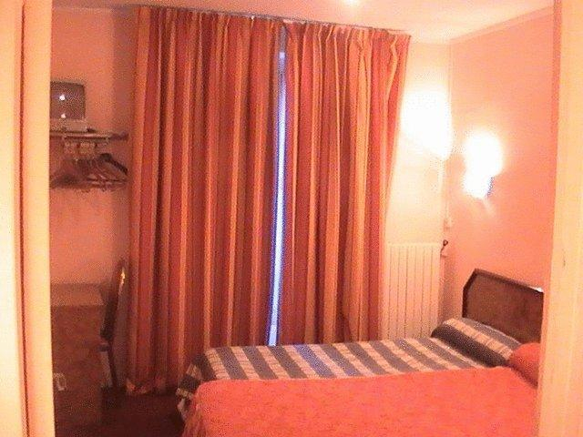 Bedroom 3, Hôtel De Lorraine, Paris