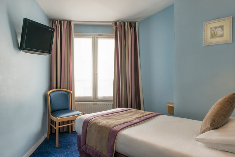 Bedroom 3, Hotel France Albion, Paris