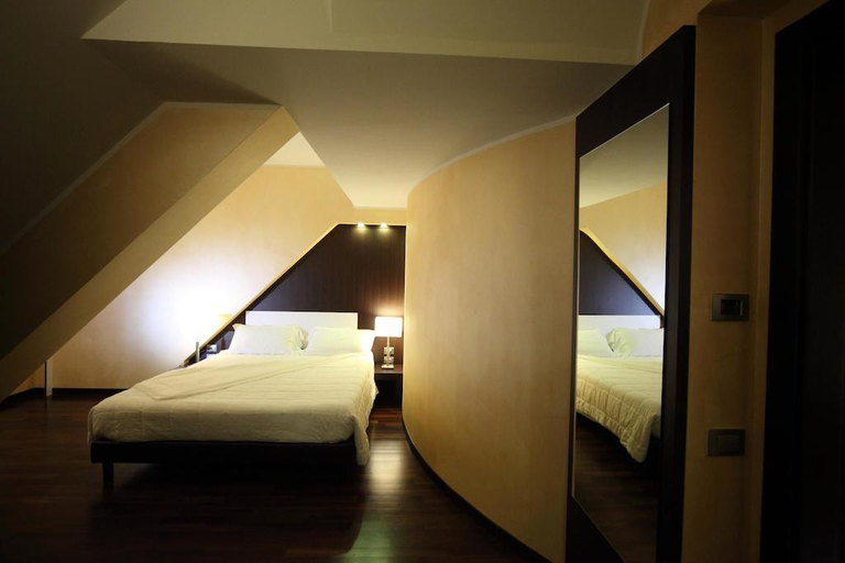 Bedroom 4, Èhotel, Reggio Di Calabria