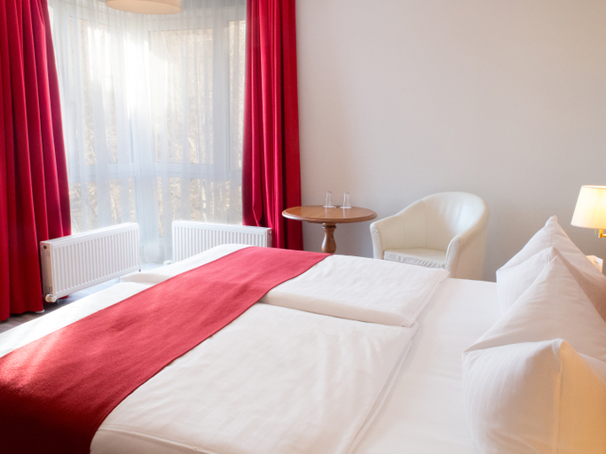 Bedroom 2, Dormero Hotel Plauen, Vogtlandkreis