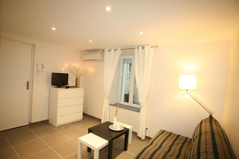 Bathroom 4, Residence Gambetta, Alpes-Maritimes