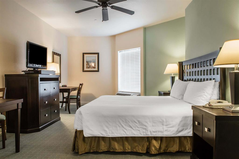 Bedroom 3, Suites at Sunchase, an Ascend Collection hotel, Cameron