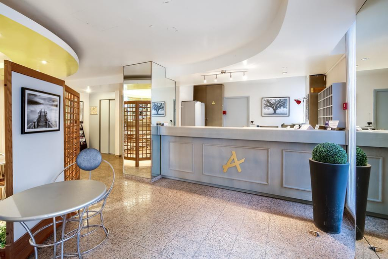 Public Area 3, Hôtel des Arts, Hauts-de-Seine