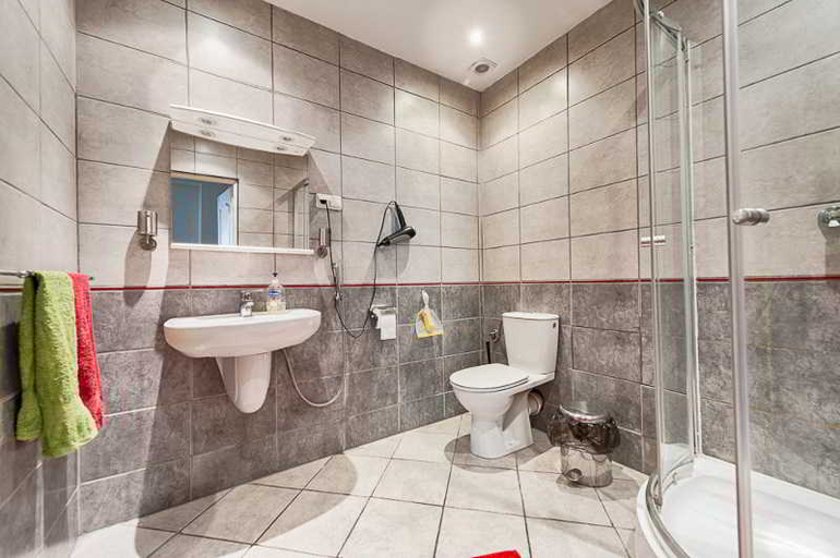 Bathroom 4, Anny 5 Apartamenty, Kraków City
