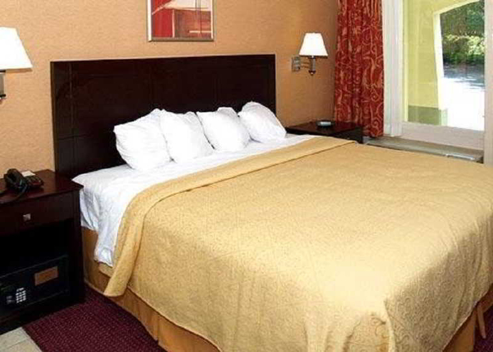 Bedroom, Quality Inn, Delaware