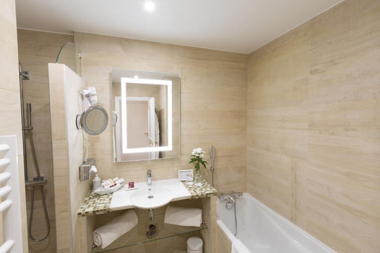Bathroom 5, Hostellerie Briqueterie & Spa Champagne, Isère