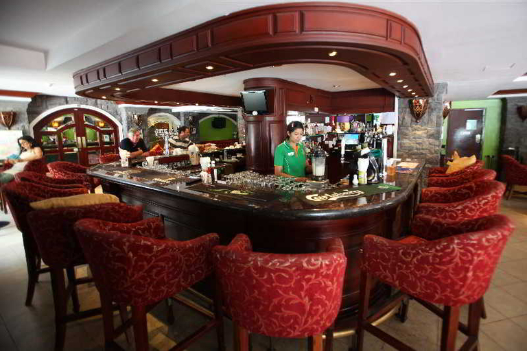 Food & Drinks 5, Tara Court Hotel, Pattaya