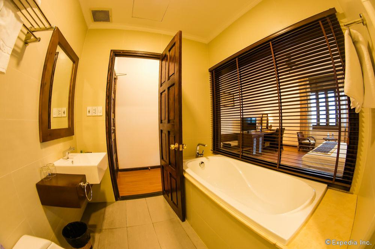 Bathroom 4, Chu Hotel Danang, Da Nang