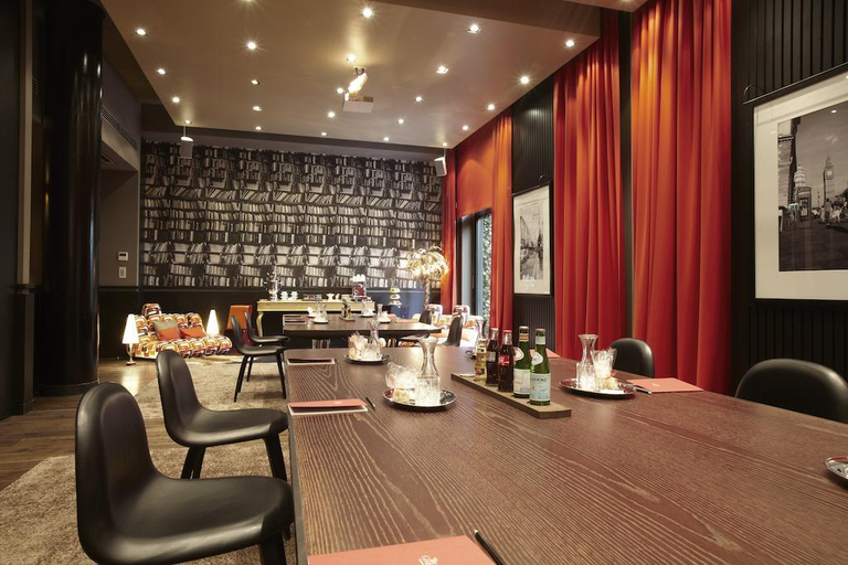 Public Area 3, The George Hotel, Hamburg