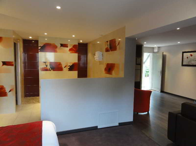 Public Area 2, Hôtel Les Coquelicots, The Originals Relais, Corrèze